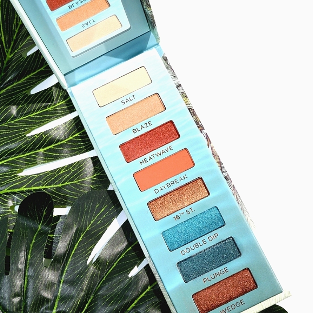 NEW Urban Decay Beached Eyeshadow Palette (DISCONTINUED)